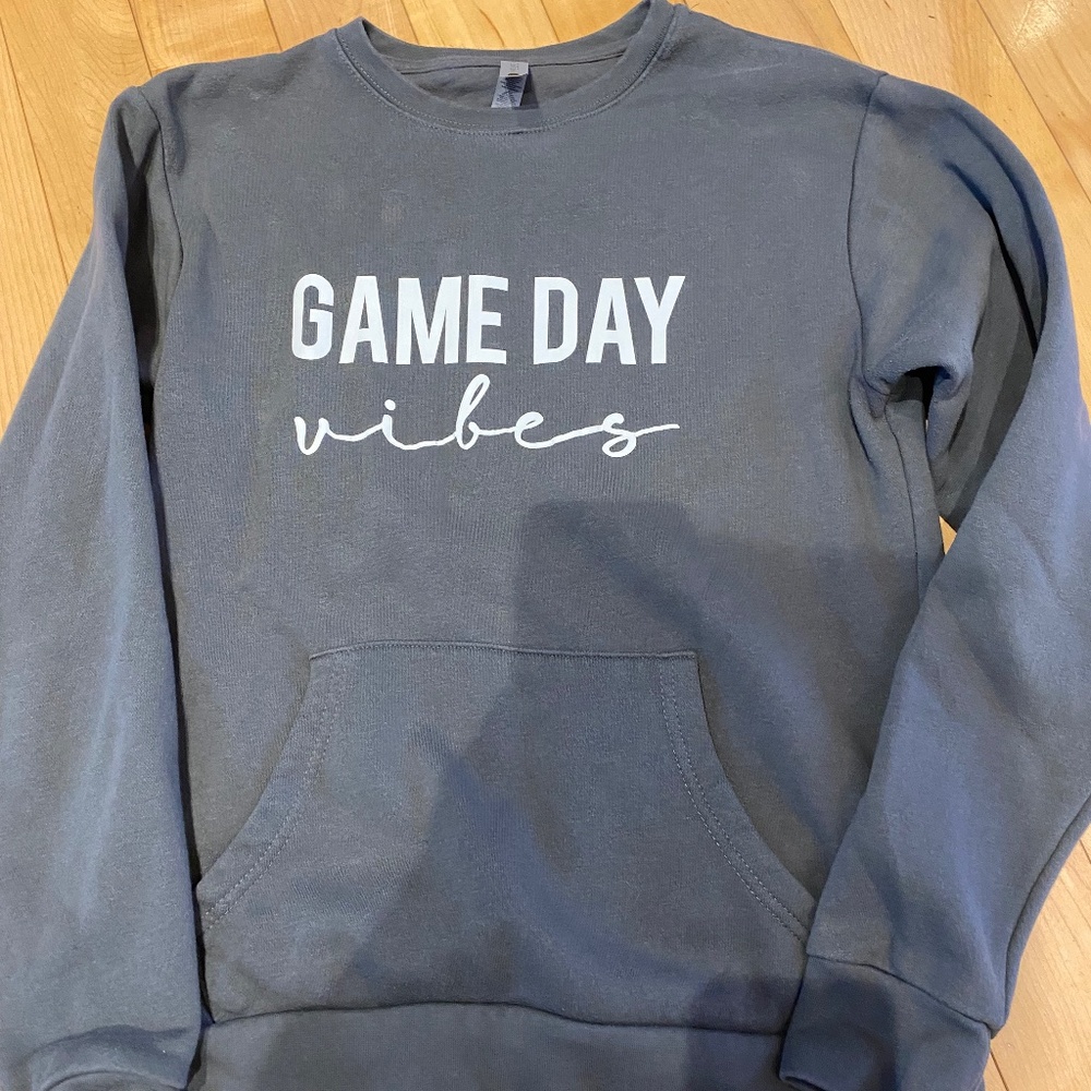 Boutique brand - Game Day sweatshirt - with pocket in front